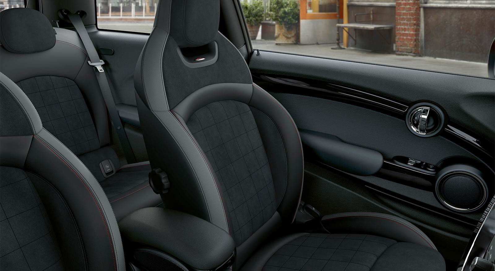 JCW 다이나미카 스포츠 시트.